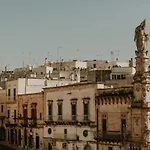 Palazzo Mascetti 4* אוסטוני