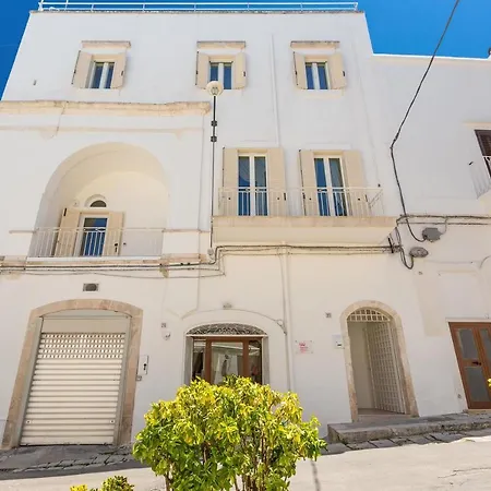 בית הארחה Palazzo Mascetti אוסטוני